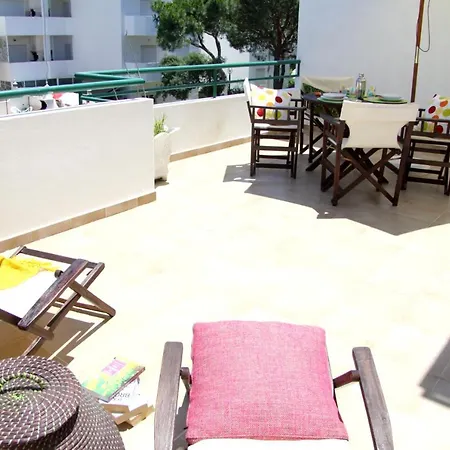 Apartment 3 Bedrooms At 700 M Away From The Beach With View Terrace And Wifi