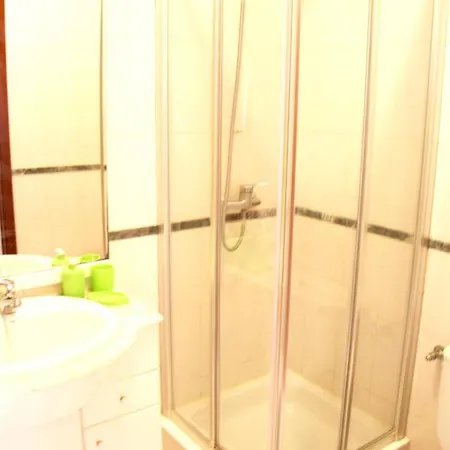 Apartamento 3 Bedrooms At 700 M Away From The Beach With View Terrace And Wifi