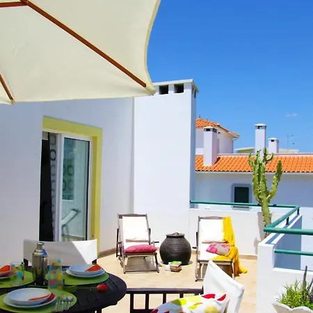 3 Bedrooms At 700 M Away From The Beach With View Terrace And Wifi Apartamento Albufeira